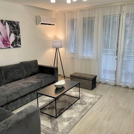 Anet Apartman Visoko Buitenkant foto