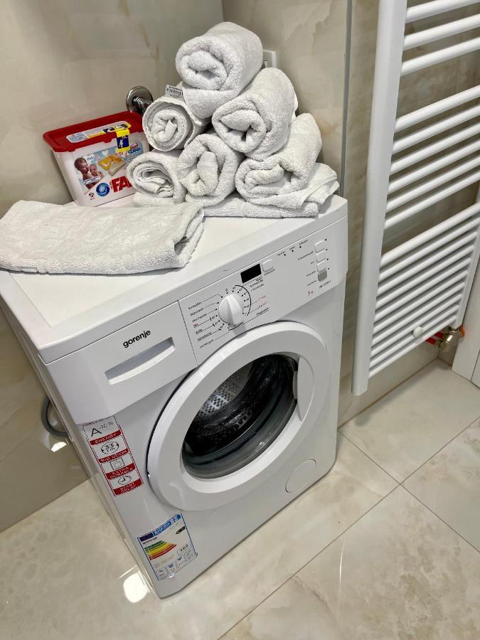 Anet Apartman Visoko Buitenkant foto