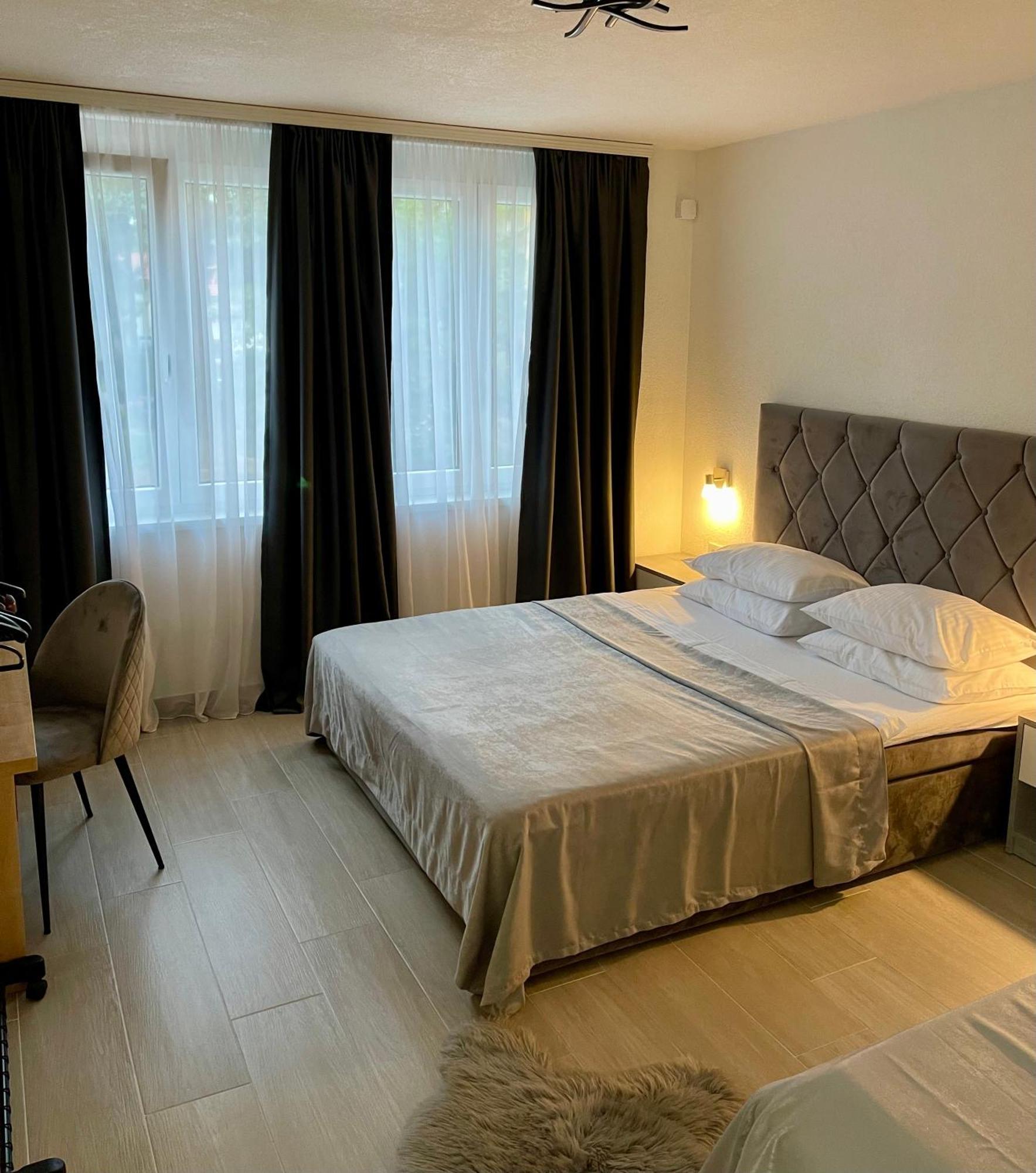 Anet Apartman Visoko Buitenkant foto
